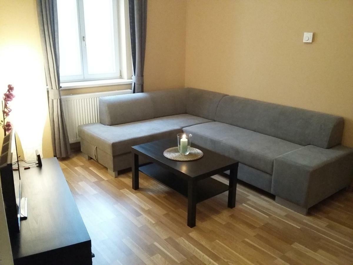 Angel Apartment Nr 4 Near To The Center Prague Exterior photo
